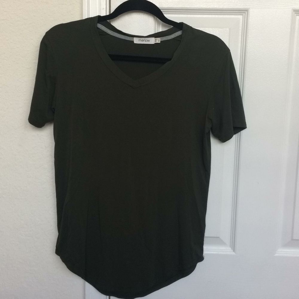 Army green v neck t-shirt